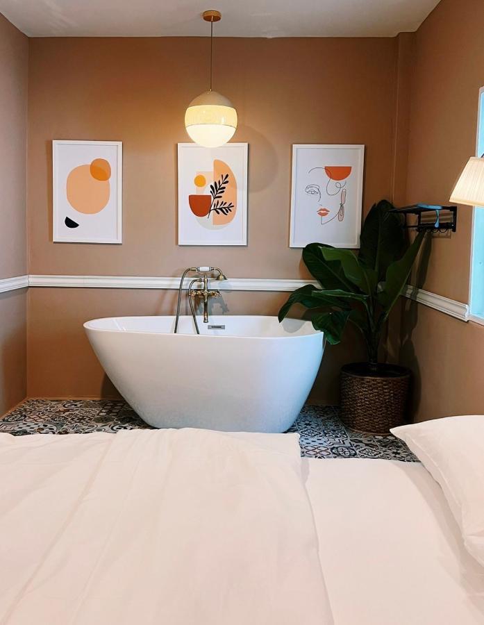 Eden Hotel Bangsean Ban Laem Thaen Ngoại thất bức ảnh
